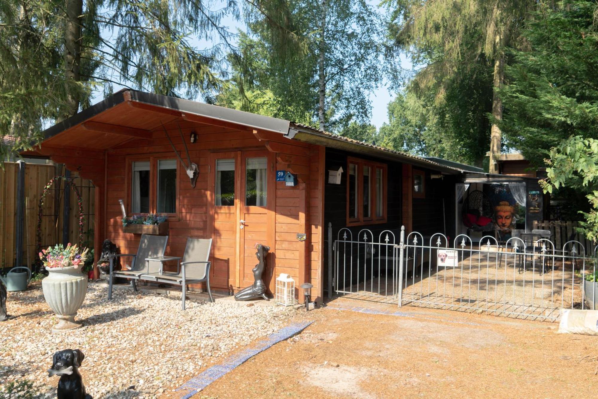 Chalet Op Een Rustig Park In De Natuur Putten Zewnętrze zdjęcie